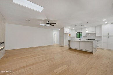 5327 E Avalon Dr, Phoenix, AZ 85018 - photo 7