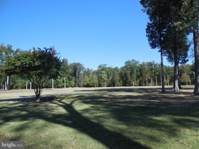 4728 Bayfields Rd, Harwood, MD 20776 - photo 5