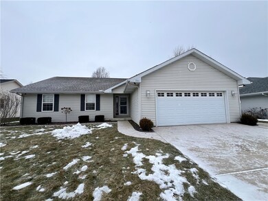 901 Vanlaningham Dr, Mattoon, IL 61938 - photo 3