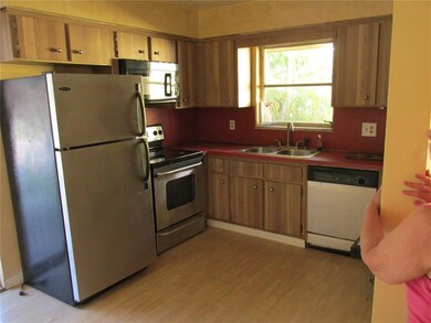 222 SW 8th St unit 2, Dania, FL 33004 - photo 3