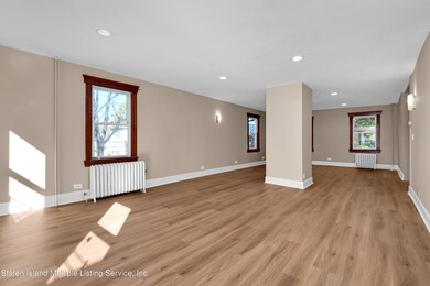Huge Living Space with Multiple Windows