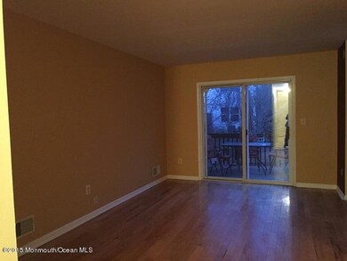 202 Finch Ct, Manalapan, NJ 07726 - photo 4