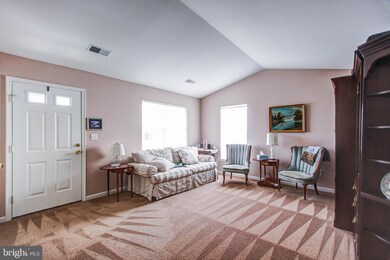 138 W Harmony Dr, Pottstown, PA 19464 - photo 6