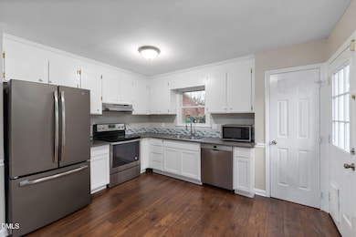 407 Damon St, Clayton, NC 27520 - photo 7