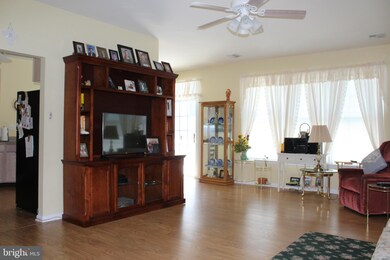 145 W Foxchase Ln unit 71, Glen Mills, PA 19342 - photo 5