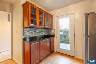 722 Merion Greene, Charlottesville, VA 22901 - photo 5