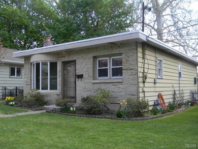 832 W Lafayette St, Easton, PA 18042 - photo 3