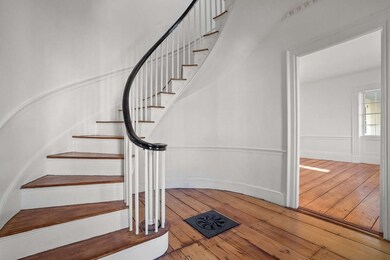 14 Cambridge St, Salem, MA 01970 - photo 4