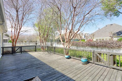 Beautiful deck!