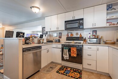 21 Kitchen