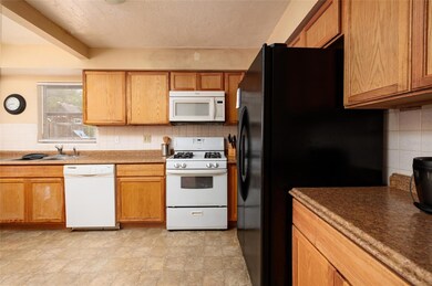 2091 62nd Place S, Saint Petersburg, FL 33712 - photo 7