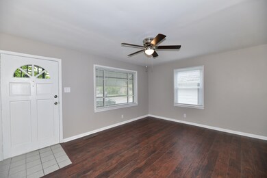 141 S 5th Ave, Beech Grove, IN 46107 - photo 7