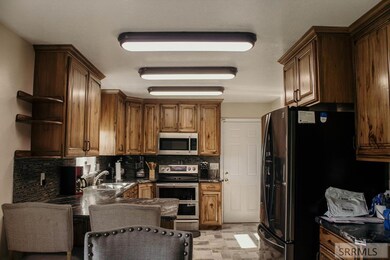 1051 W 35 S, Blackfoot, ID 83221 - photo 4