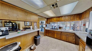 13888 Hubbard St, Sylmar, CA 91342 - photo 4