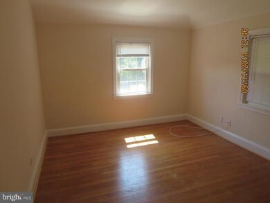 728 Edmondson Ave, Catonsville, MD 21228 - photo 6