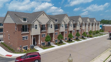 25534 Grandview Ln unit 41, Novi, MI 48375 - photo 2