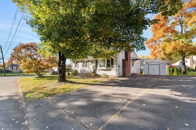 7 Harmund Ct, Wethersfield, CT 06109 - photo 4