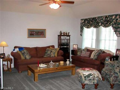 652 Graceland Dr, Asheboro, NC 27205 - photo 2