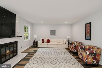 2424 Silver Fox Ln, Reston, VA 20191 - photo 6