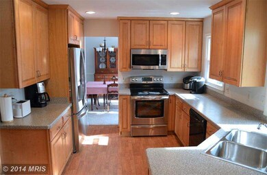 4309 Birch Pond Ln, Fairfax, VA 22033 - photo 2