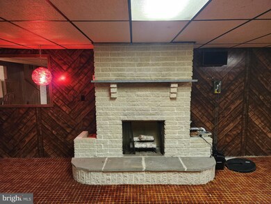 515 Martin Ave, Mount Joy, PA 17552 - photo 3