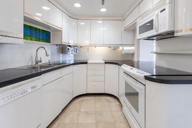 145 Pinckney Street Concierge Bldg unit 603-605, Boston, MA 02114 - photo 5