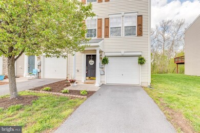 327 Scarboro Dr, Bunker Hill, WV 25413 - photo 3