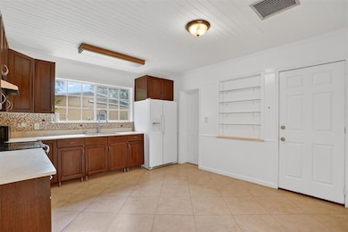 321 NE 169th St unit front, North Miami Beach, FL 33162 - photo 6