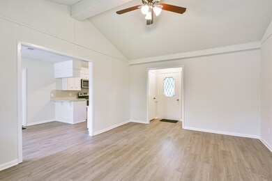 223 Avenue H, Brazoria, TX 77422 - photo 7