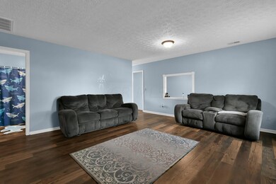 6-web-or-mls-133-n-creekview-ct