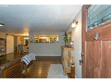 5695 Washington Ct, Lake Oswego, OR 97035 - photo 4