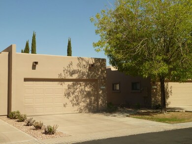 Single level 2 car garage
