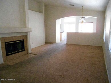 023-277040 - living room