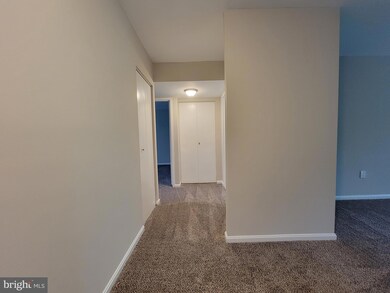 3101 Buccaneer Ct unit 201, Fairfax, VA 22031 - photo 4
