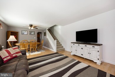 253 E Summit St, Souderton, PA 18964 - photo 3