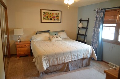 3906 Monterey Dr, Waterloo, IA 50701 - photo 7