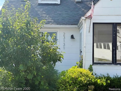 23131 Tawas Ave, Hazel Park, MI 48030 - photo 4