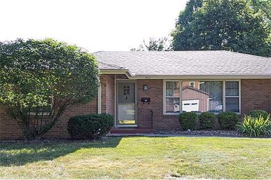 1912 73rd St, Windsor Heights, IA 50324 - photo 2