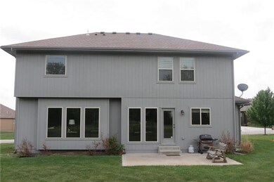 1550 Brompton Ln, Raymore, MO 64083 - photo 5