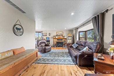 1440 N Meridian Rd, Eagle, ID 83616 - photo 4