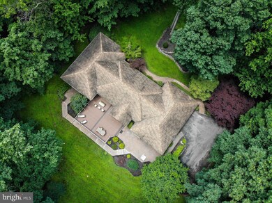 907 Timber Run Rd, Reisterstown, MD 21136 - photo 2