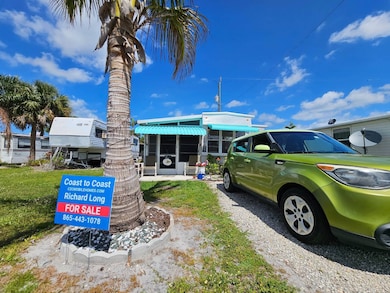 15175 Stringfellow Rd unit 11, Bokeelia, FL 33922 - photo 4