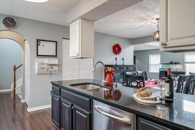 660 Faith Ann_MLS_07