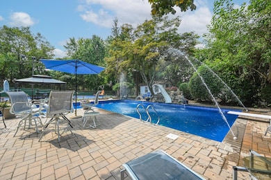 23 Pettit Dr, Dix Hills, NY 11746 - photo 6