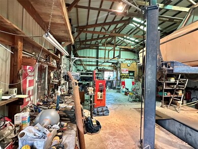 804 Ritchey St, Gainesville, TX 76240 - photo 4