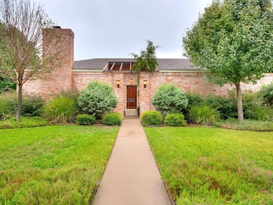 4700 Trail West Dr, Austin, TX 78735 - photo 2