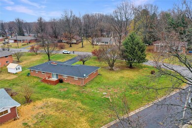 301 Louise Dr, Collinsville, IL 62234 - photo 4