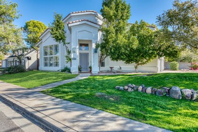 1302 E Harmont Dr, Phoenix, AZ 85020 - photo 2