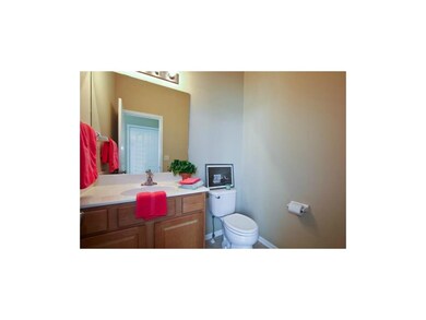 Guest Bath off of Entry