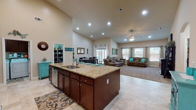 6180 E Pontiac Way, Fresno, CA 93727 - photo 5